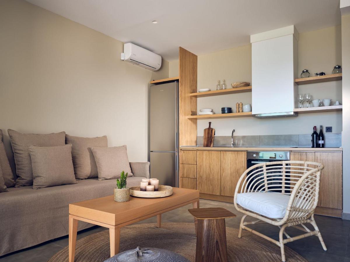 Oceanis Suites With Private Heated Pools And Sea View, By Zantewize Kypseli Zewnętrze zdjęcie